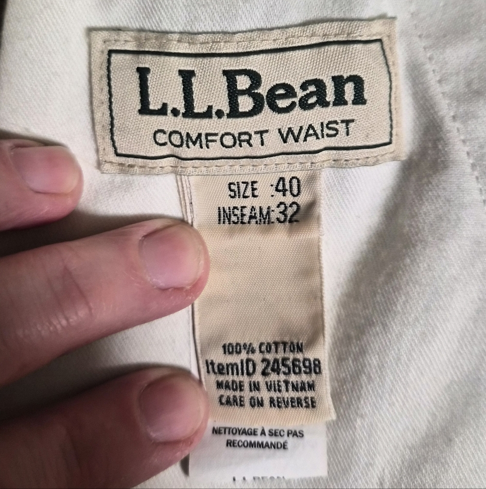 Men's Comfort Waist L.L. Bean Khaki Pants - Picture 2 of 7